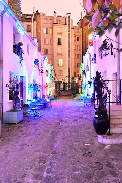 Hotel Unic Renoir Saint Germain Paris